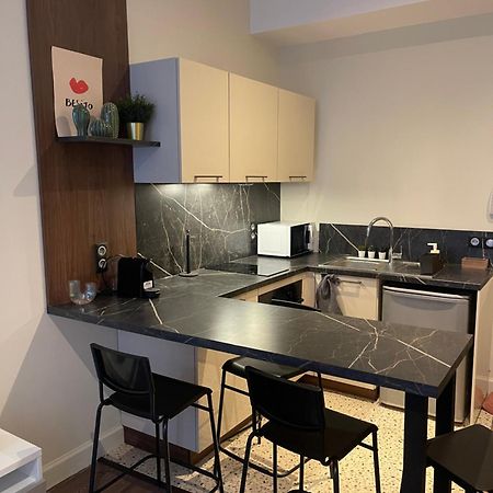 Appartement Au Coeur Du Centre Ville De Carcassonne Buitenkant foto